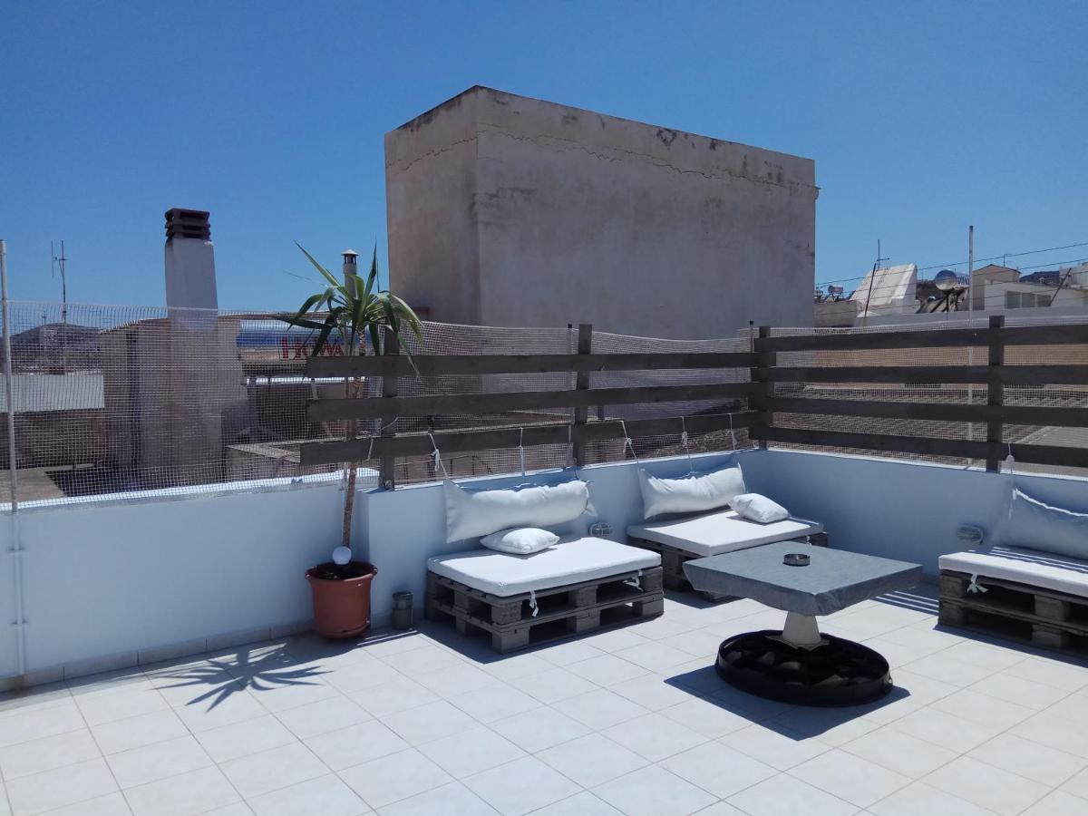 Simple And Special Apartment Ermoupoli Ngoại thất bức ảnh